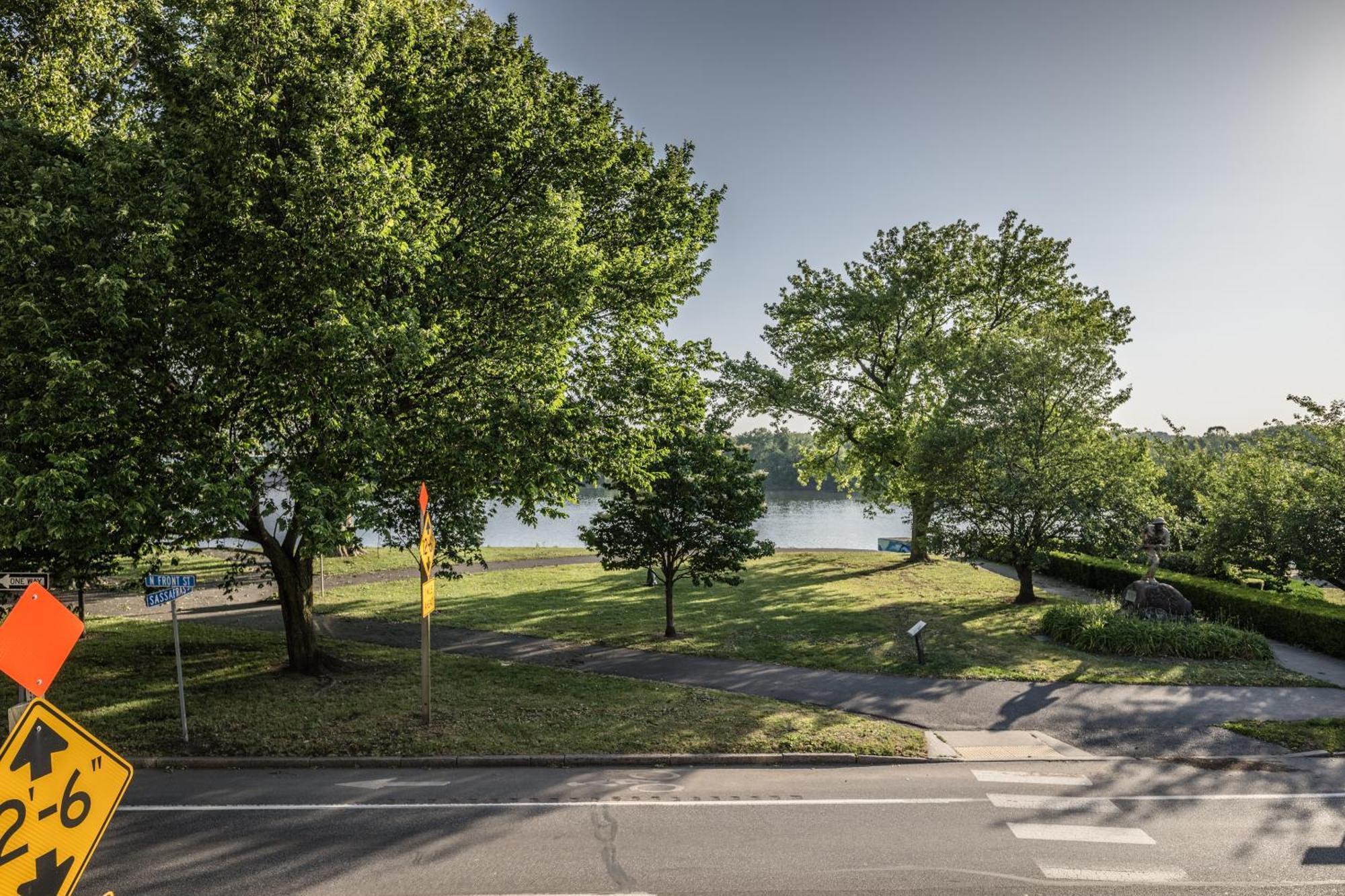 Burgbnb Riverfront Harrisburg Exterior foto